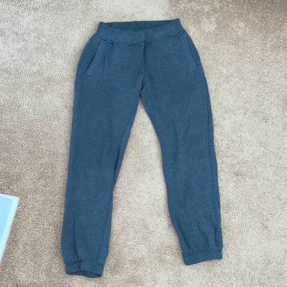 Foot locker sweat pants. Size small